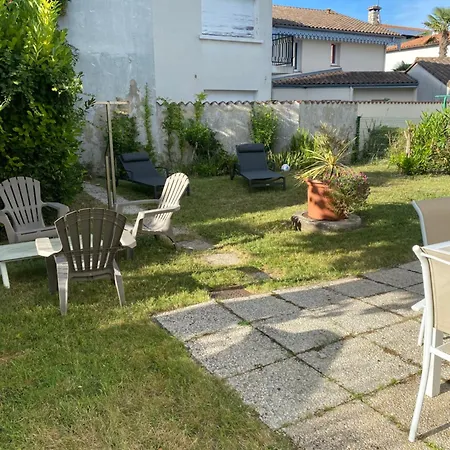 Holiday home Maison Bord De